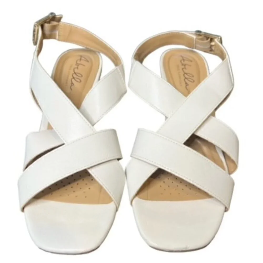 🎉PRICE REDUCED🎉 Abella Tadonna Strappy Sandal Pumps Heels White Size 7.5M‎